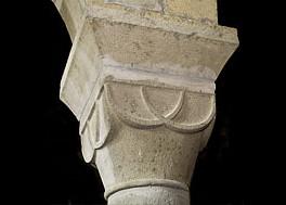 S. Egidio in Fontanella, capitello delle colonne seconda a sx dall'ingresso e sesta a dx